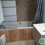 5 Personnes Avec Piscine Yvoir