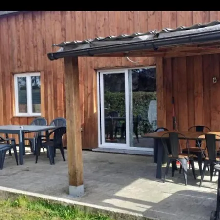 Chalé 5 Personnes Avec Piscine Yvoir