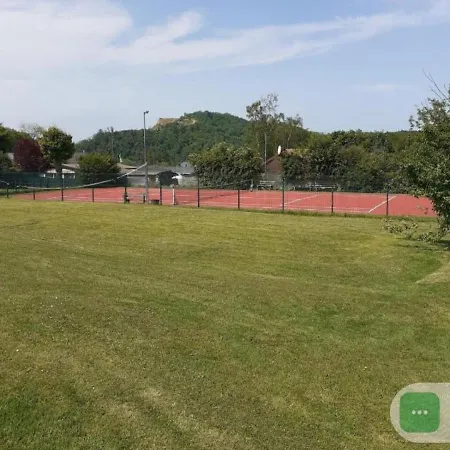 5 Personnes Avec Piscine Chalé